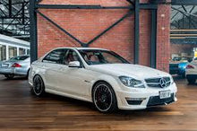 Afbeelding in Gallery-weergave laden, Mercedes C63 Facelift geheel compleet