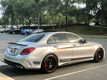 Afbeelding in Gallery-weergave laden, Mercedes C63S AMG sedan standaard